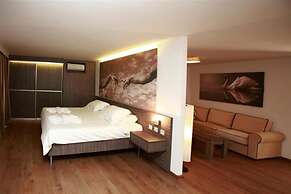 Eurohotel Katrin Suites-Adults Only