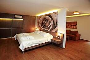 Eurohotel Katrin Suites-Adults Only