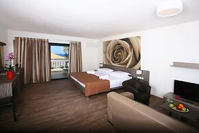 Eurohotel Katrin Suites-Adults Only