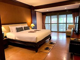 The Rim Resort