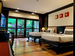 The Rim Resort