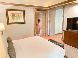 The Rim Resort