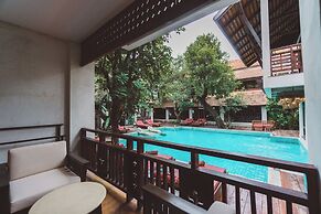 The Rim Resort