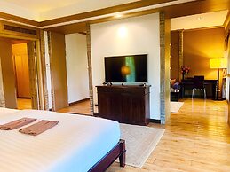 The Rim Resort