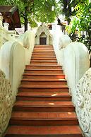 The Rim Resort