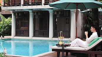 The Rim Resort
