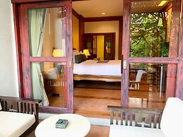 The Rim Resort