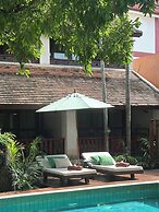 The Rim Resort