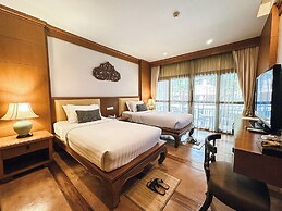 The Rim Resort