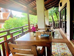 The Rim Resort