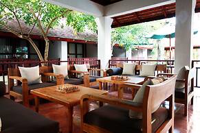 The Rim Resort