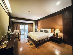 The Rim Resort