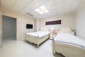 Donghae Boyang Hot Spring Convention Hotel