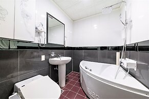 Donghae Boyang Hot Spring Convention Hotel