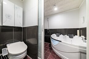 Donghae Boyang Hot Spring Convention Hotel