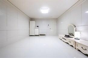 Donghae Boyang Hot Spring Convention Hotel