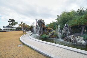 Donghae Boyang Hot Spring Convention Hotel