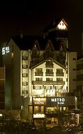 Metro Tourist Hotel