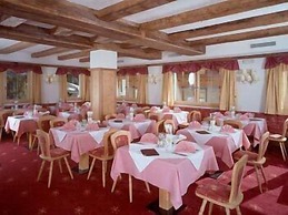 Hotel Cristallo