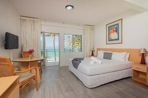 Moana Sands Beachfront Hotel