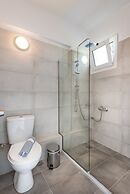 Mrs Chryssana Beach Hotel