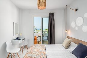 Mrs Chryssana Beach Hotel