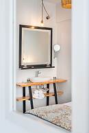 Mrs Chryssana Beach Hotel