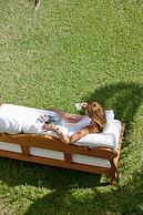 Mrs Chryssana Beach Hotel