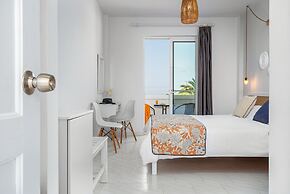 Mrs Chryssana Beach Hotel