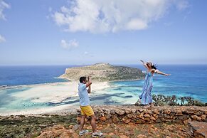 Mrs Chryssana Beach Hotel