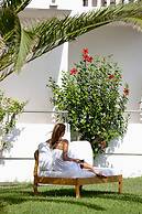 Mrs Chryssana Beach Hotel