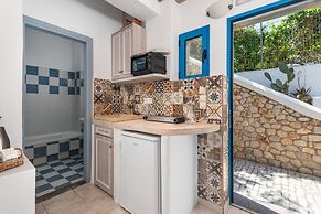 Agnanti Beach Studios