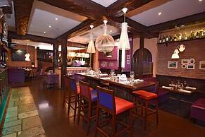 Duke of Normandie Hotel