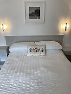 Summer Breeze Guest House