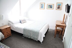 Summer Breeze Guest House