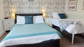 Invergarry Room Only Guest House