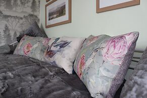 Invergarry Room Only Guest House