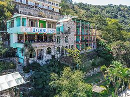 Eco Hotel Uxlabil Atitlan