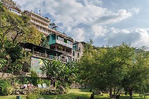 Eco Hotel Uxlabil Atitlan