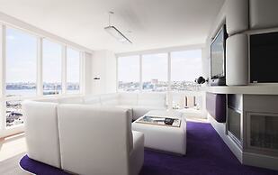 YOTEL New York Times Square