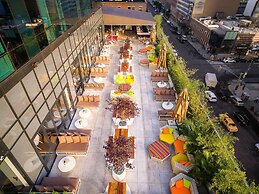 YOTEL New York Times Square