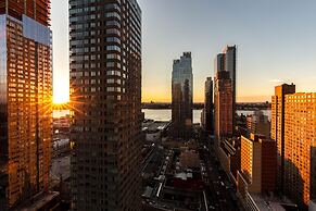 YOTEL New York Times Square