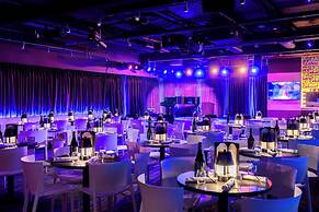 YOTEL New York Times Square