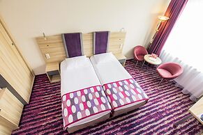 Galaxy Hotel