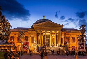 Palazzo Brunaccini Boutique Hotel