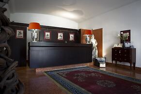 Palazzo Brunaccini Boutique Hotel