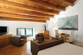 Palazzo Brunaccini Boutique Hotel