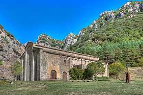 Bodegas de Arnés - Adults Only