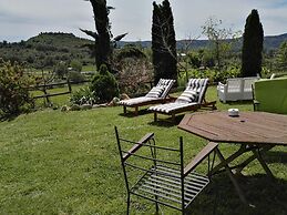 Bodegas de Arnés - Adults Only