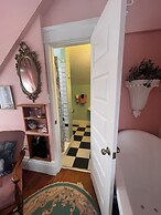 Wakamow Heights Bed & Breakfast